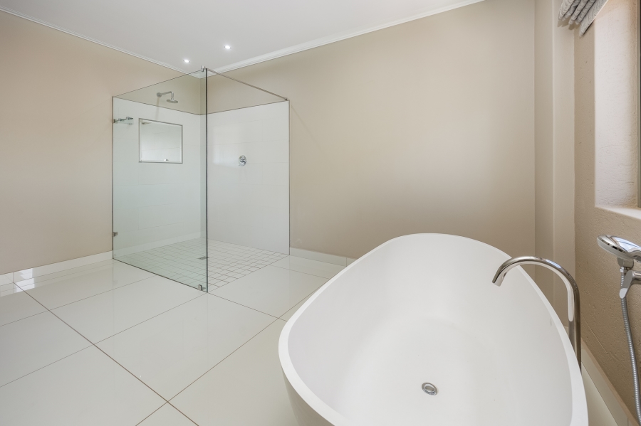 4 Bedroom Property for Sale in Vierlanden Western Cape